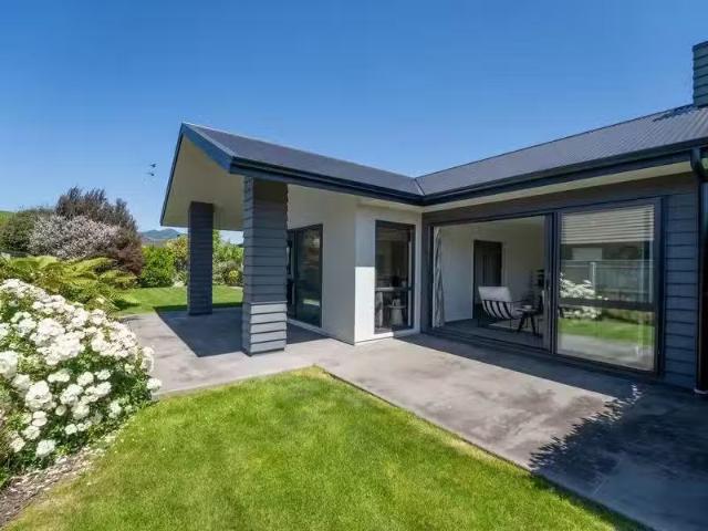 House for sale in Tasman
