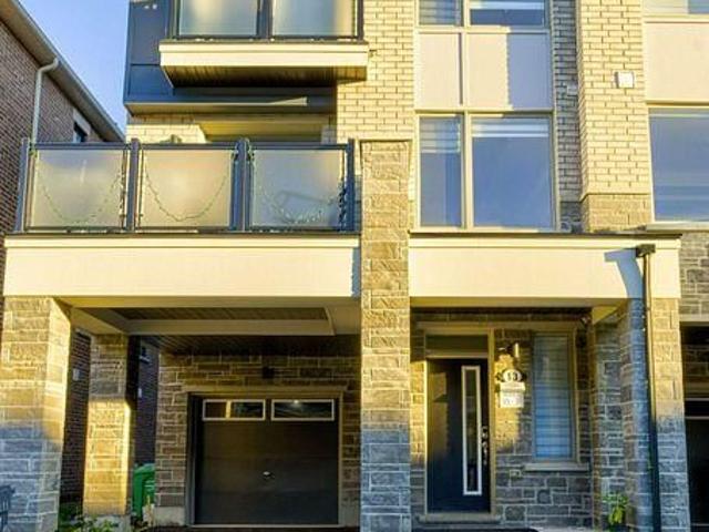 Townhouse for sale in Woburn, Ontario