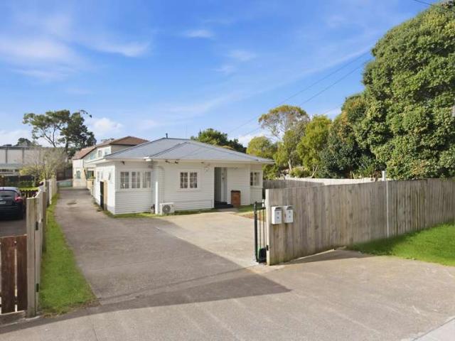House for sale in Mount Roskill