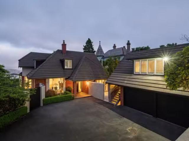 House for sale in Otakou