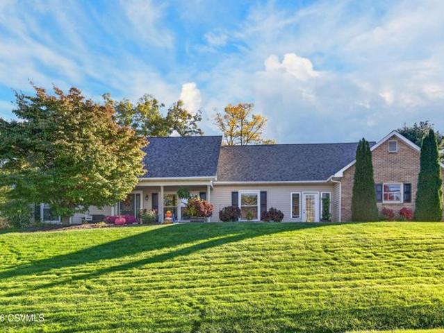 House for sale in Lewisburg, Union County