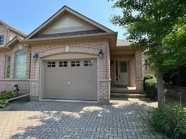 Townhouse for sale in Ontario