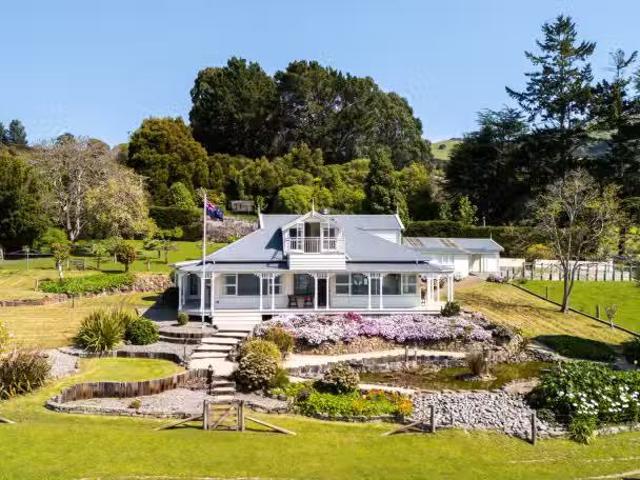 House for sale in Little Akaloa, Canterbury
