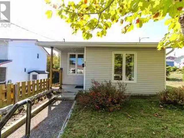 House for sale in Foxtrap, Newfoundland And Labrador