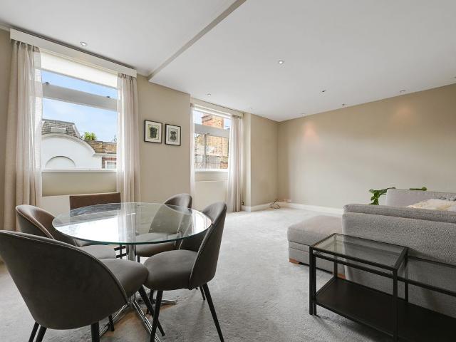 Apartment for rent in East Marylebone, Greater London