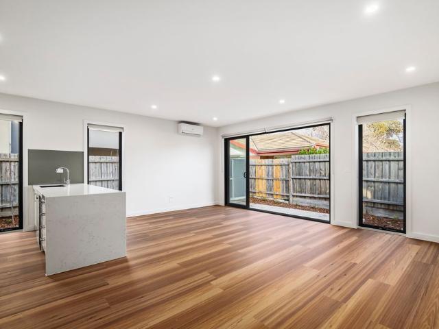 Townhouse for rent in Camerons Creek, Victoria