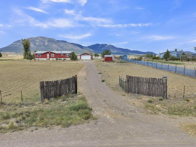 House for sale in Edgewood, New Mexico