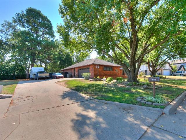 House for sale in Shawnee, Pottawatomie County