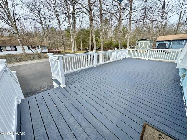 House for sale in Lakeville, Pennsylvania