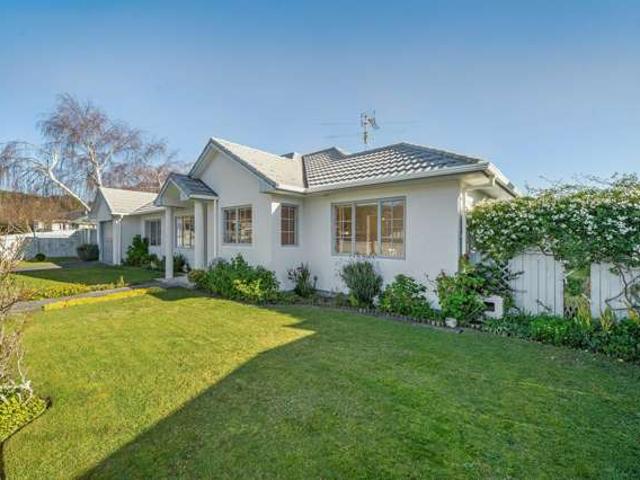 House for sale in Pauatahanui, Wellington