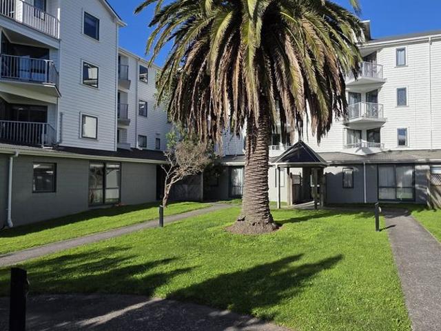 Apartment for rent in Berhampore, Wellington