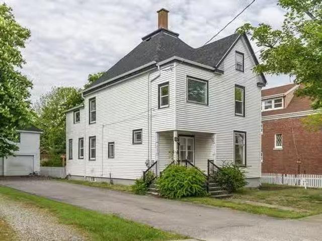 House for sale in Yarmouth, Nova Scotia