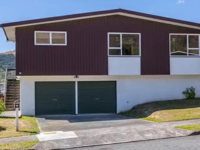 House for sale in Kenepuru Head, Wellington