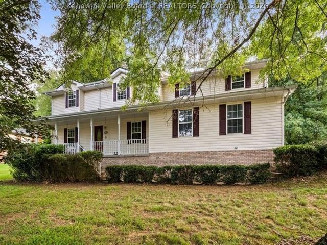 House for sale in Hurricane, West Virginia