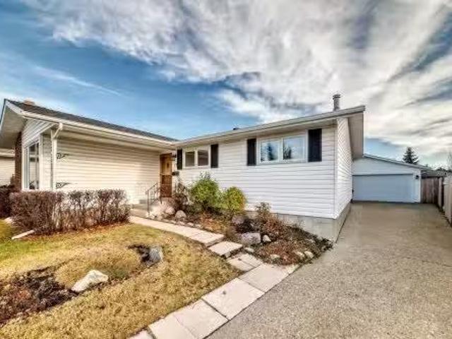 House for sale in Sherwood Park, Alberta