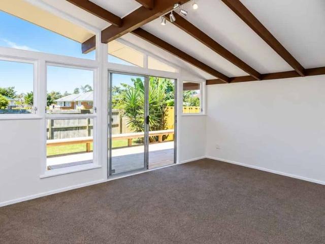 House for rent in Chedworth, Hamilton City