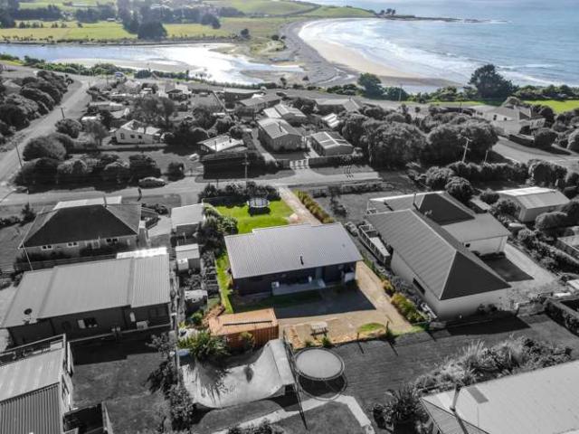 House for sale in Otakou