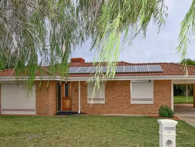 House for rent in Greenfields