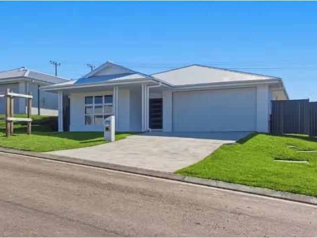 House for rent in Thrumster, New South Wales
