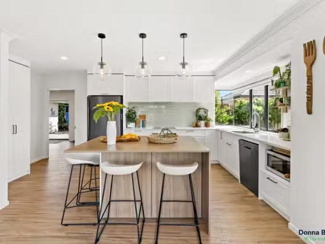 House for sale in Awhitu
