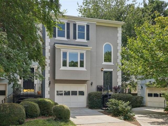 Townhouse for sale in Decatur, Georgia