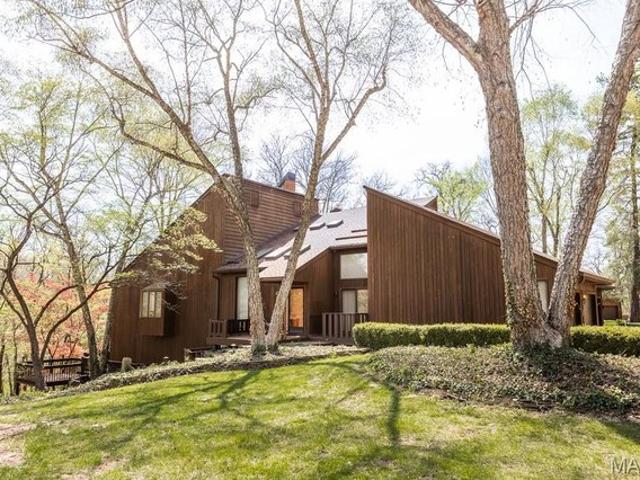 Condo for sale in Belleville, Illinois