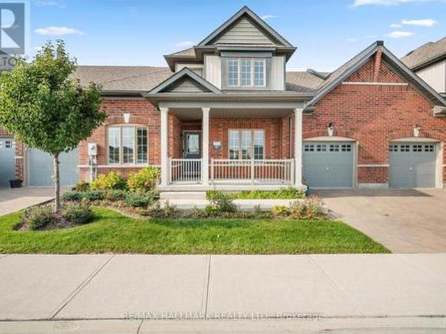 Townhouse for rent in Rosedale Village, Brampton