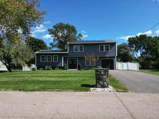 House for sale in Holliston, Massachusetts