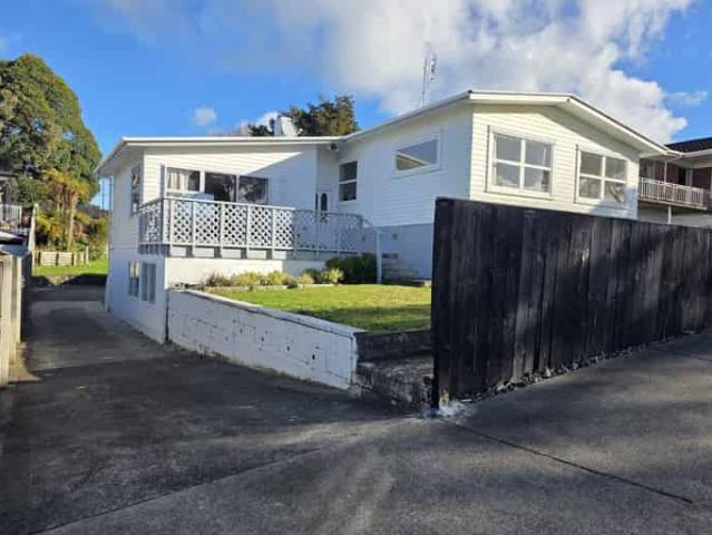 House for rent in Blockhouse Bay, Oroua County