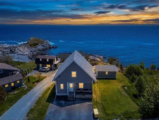 House for sale in Upper Island Cove, Newfoundland And Labrador