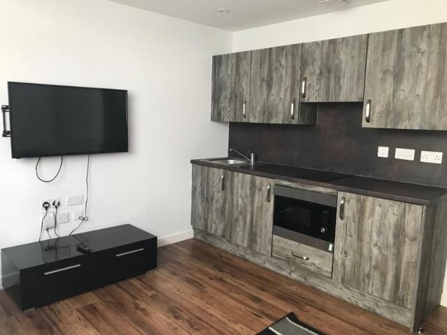 Studio for rent in St Matthew's, Old Wharf