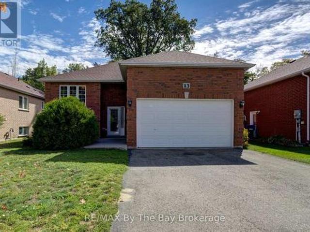 House for sale in Ramblewood, Wasaga Beach