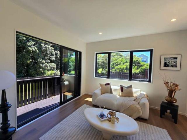 House for sale in Point England