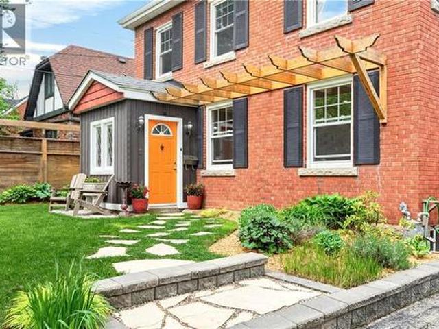 House for sale in Ancaster, Ontario