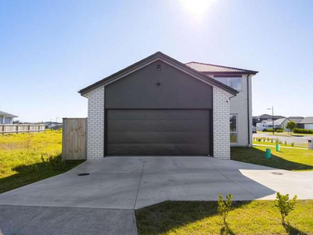 House for sale in Awhitu, Oroua County