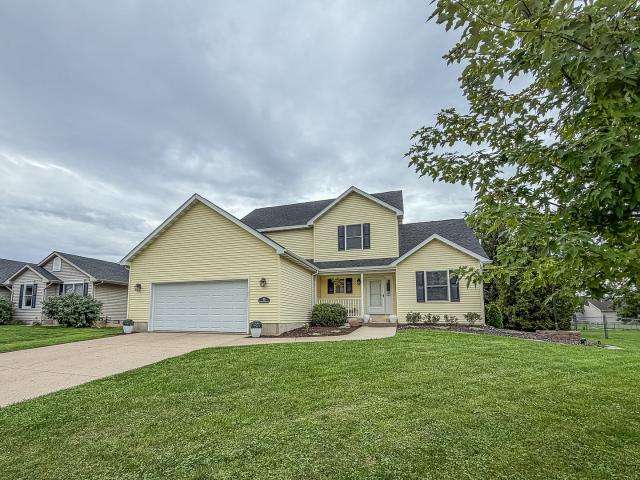 House for sale in Oreana, Macon County