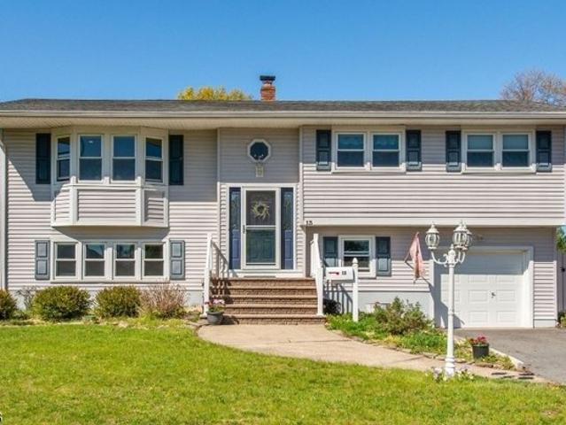 House for sale in Pequannock, New Jersey