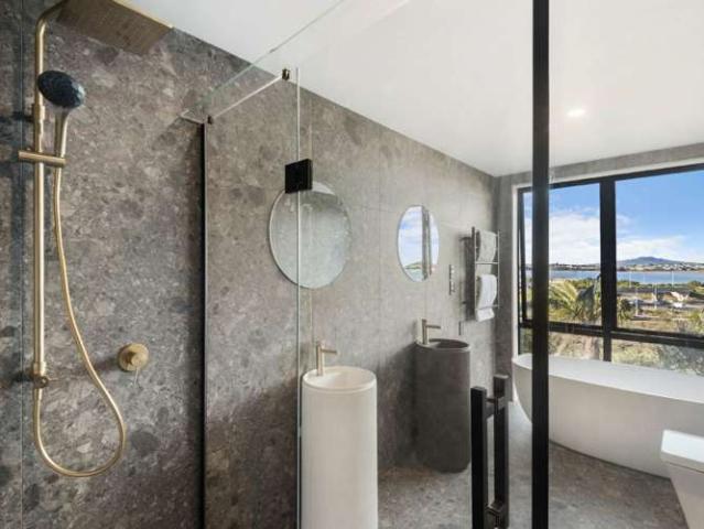 House for sale in Wairau Valley