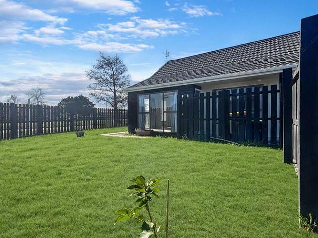 House for rent in Chaslands, Canterbury