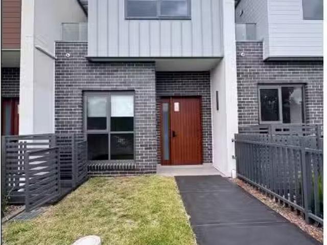 Condo for rent in Sydney, New South Wales