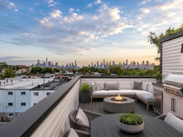 Condo for sale in Hudson, New Jersey