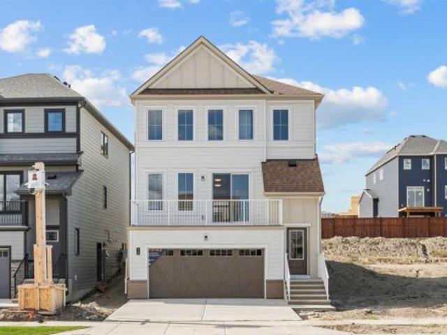 House for sale in Airdrie