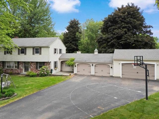 House for sale in New Hampshire