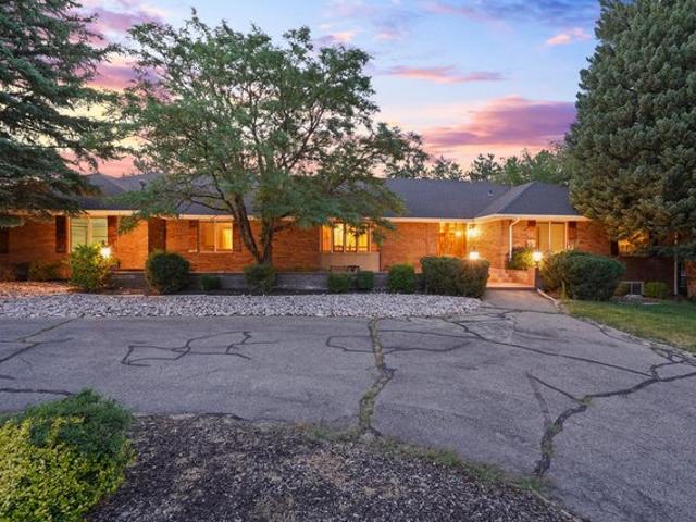 House for sale in Sandy, Utah