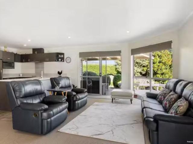 House for sale in Awhitu