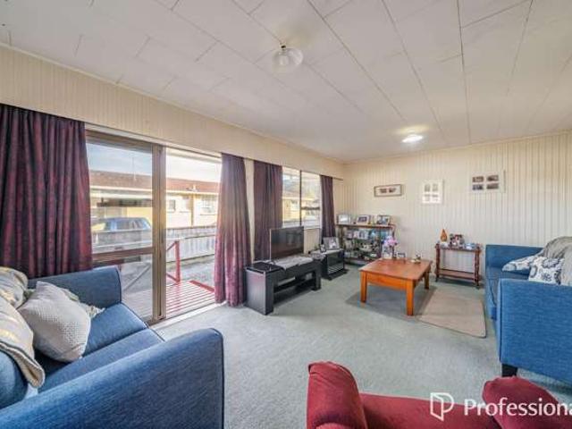 Apartment for sale in Pauatahanui, Wellington
