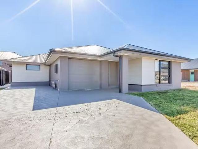 House for rent in Hamlyn Terrace, New South Wales