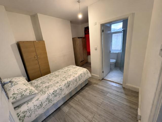 Studio for rent in Pinner, Greater London