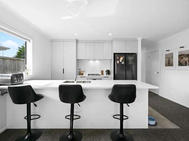 Townhouse for sale in Newcastle, Waikato