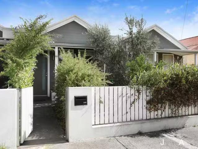 House for rent in Sunshine